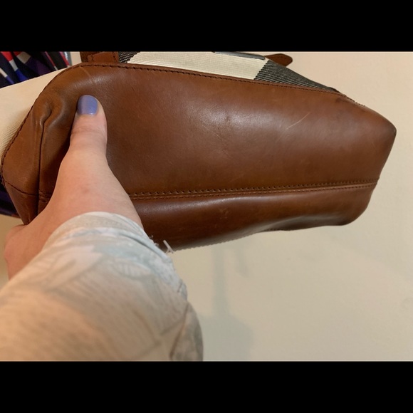 Burberry Giant Check Expandable Tote Canvas - Picture 8 of 8